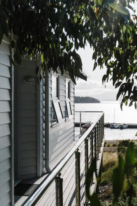 Bruny Boathouse Bed and Breakfast Alonnah Buitenkant foto